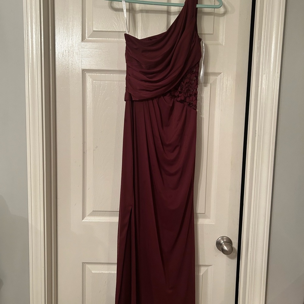 The us was use as a bridesmaid dress.